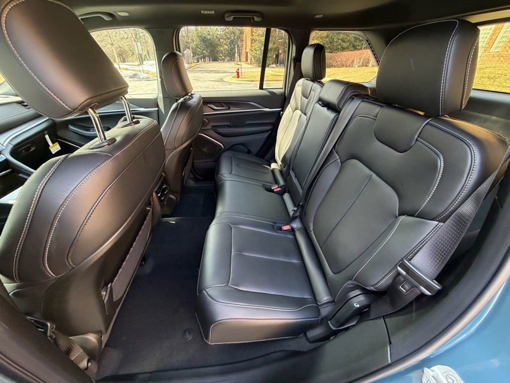 New 2026 Jeep Grand Cherokee Limited image 11