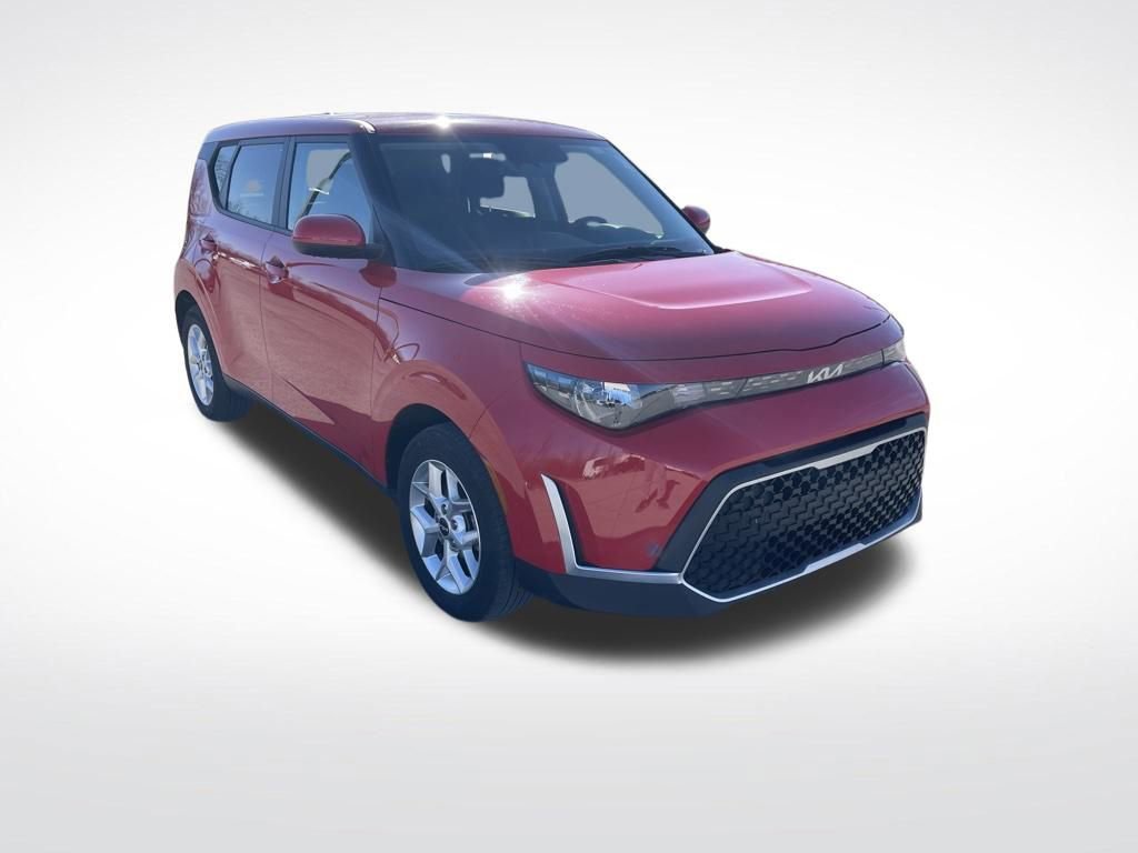 Used 2024 Kia Soul LX w/ Option Group 015 image 7