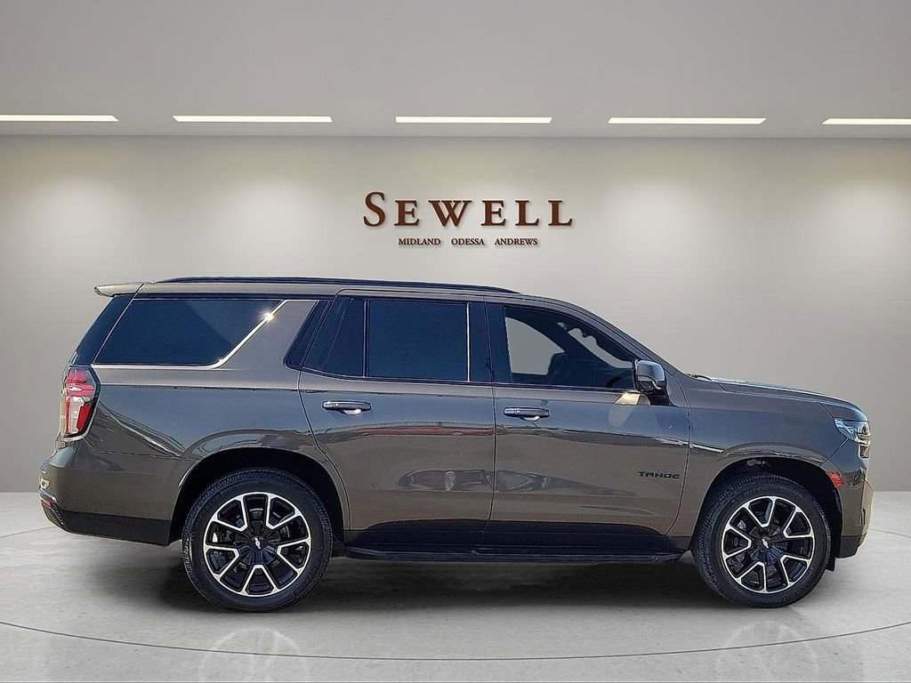 Used 2021 Chevrolet Tahoe RST w/ Luxury Package RWD image 6