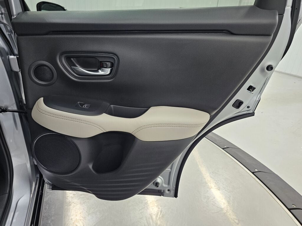 New 2027 Honda HR-V EX-L image 29