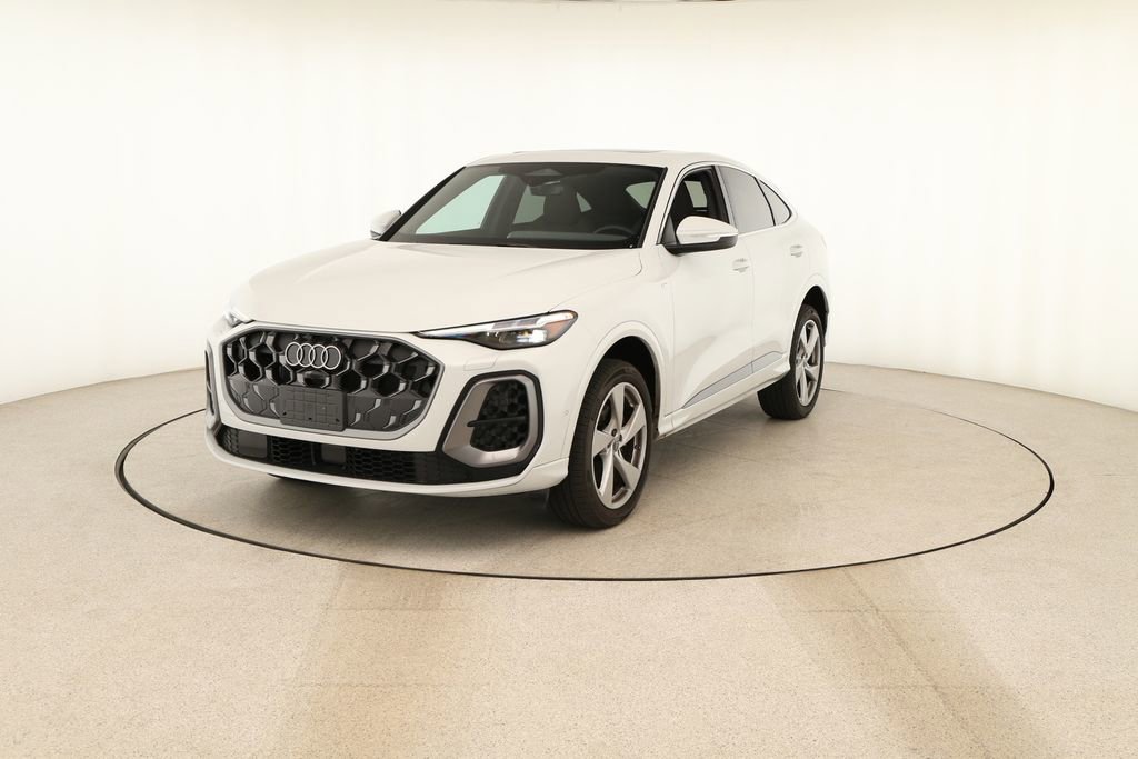 Certified 2025 Audi Q5 Premium Plus w/ Premium Plus image 12