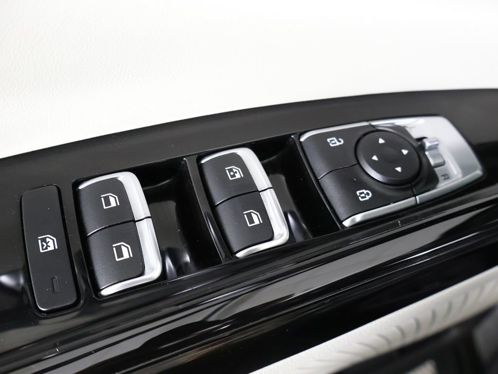 Certified 2024 Kia Carnival EX FWD image 40
