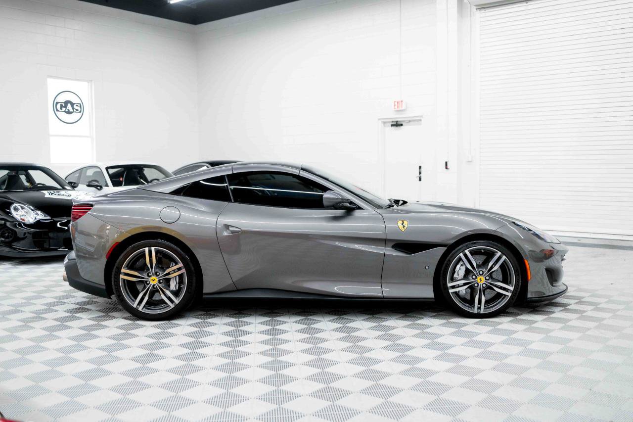 Used 2020 Ferrari Portofino RWD image 7