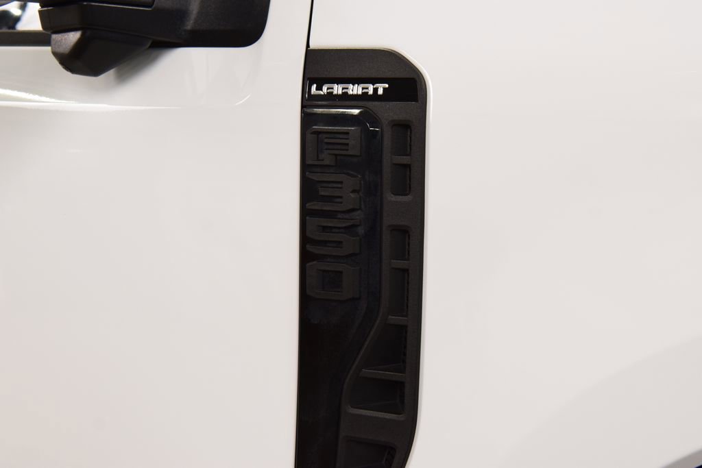Used 2024 Ford F350 Lariat w/ Lariat Ultimate Package image 13