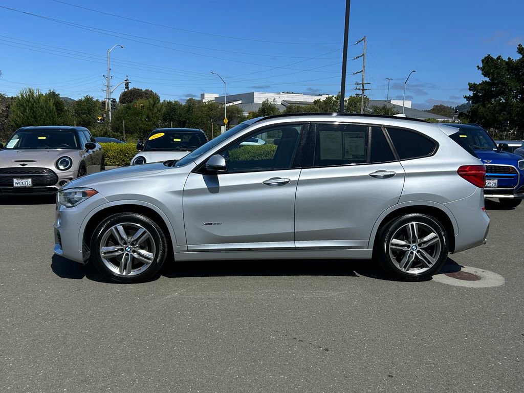 Used 2017 BMW X1 xDrive28i AWD/4WD image 2