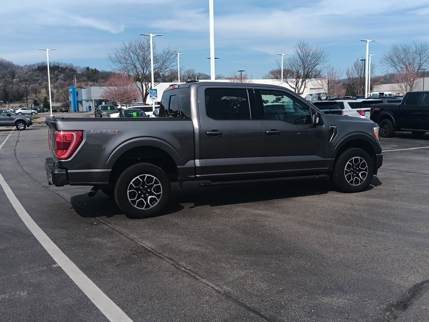 Used 2021 Ford F150 XLT w/ Equipment Group 302A High image 4