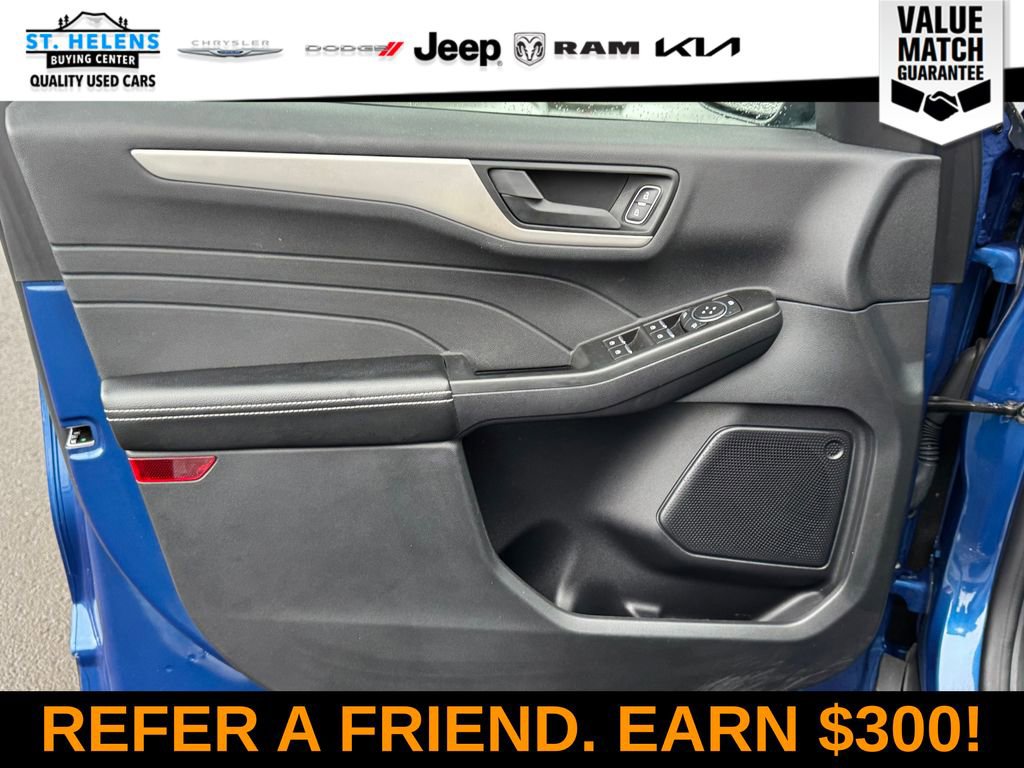 Used 2022 Ford Escape SE image 17