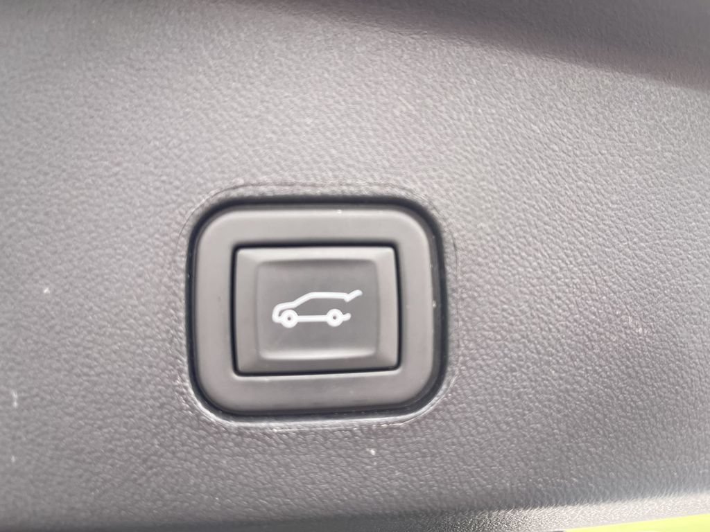Certified 2024 Cadillac Lyriq Luxury w/ LPO, Floor Liner Package AWD/4WD image 16