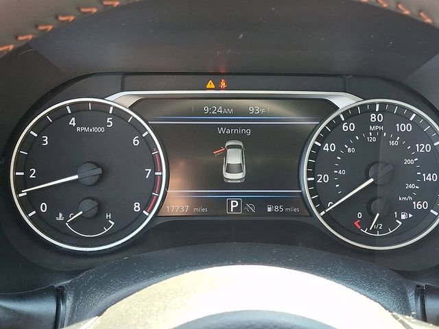 Used 2025 Nissan Sentra SR FWD image 25