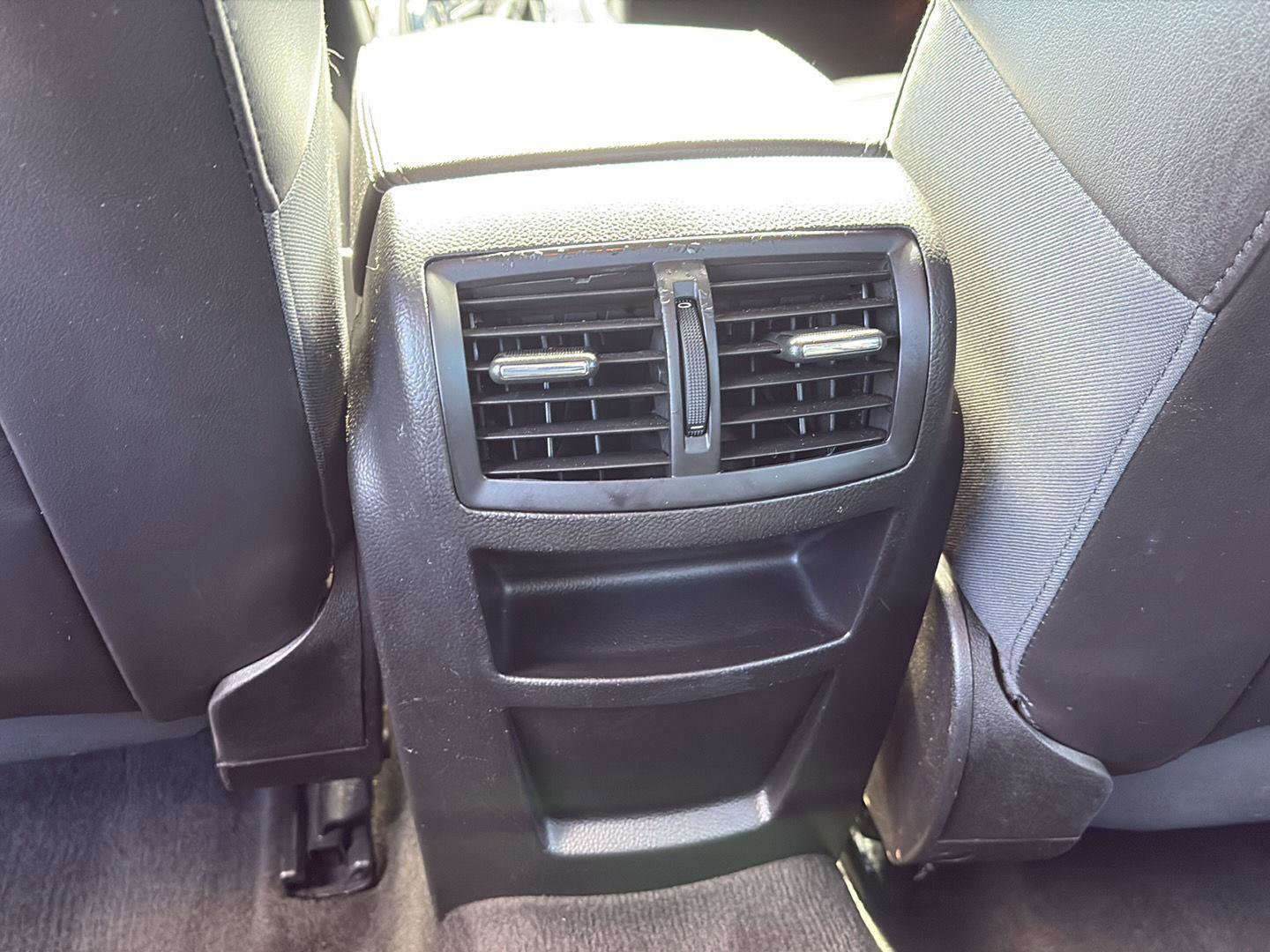 Used 2017 Buick Regal Sport Touring image 20