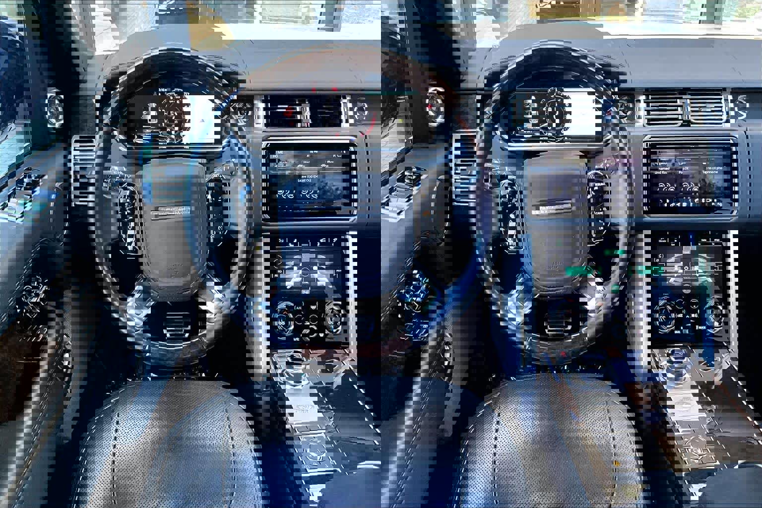 Used 2021 Land Rover Range Rover Westminster Edition image 5