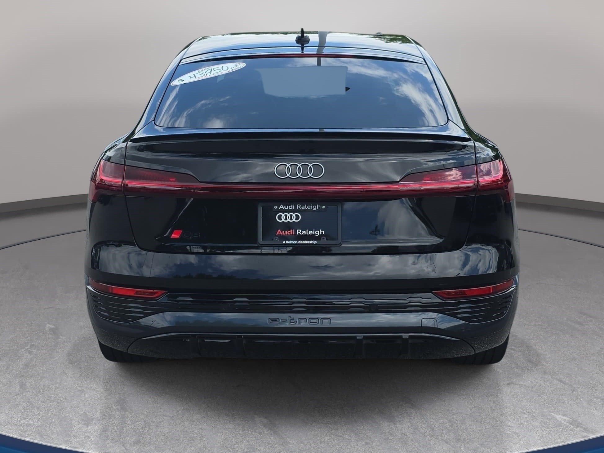 Used 2024 Audi Q8 e-tron Premium Plus w/ Premium Plus Package AWD/4WD image 6