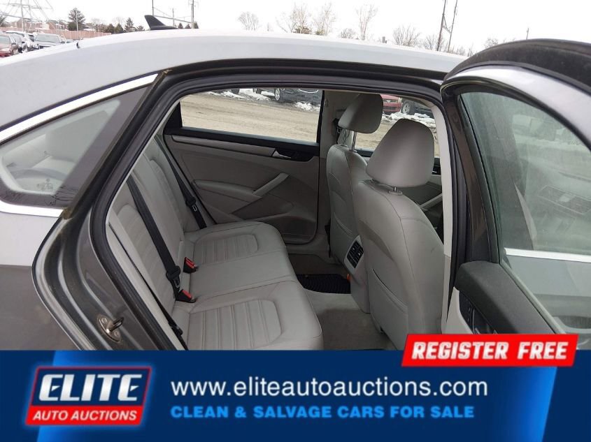 Used 2015 Volkswagen Passat 1.8T SE image 16