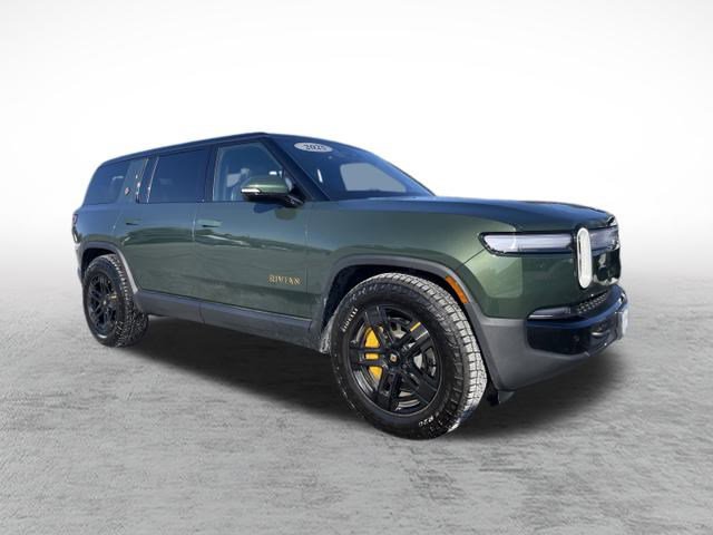 Used 2025 Rivian R1S Premium image 3