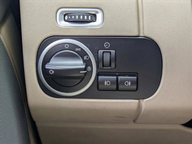 Used 2016 Land Rover LR4 HSE Silver Edition image 10