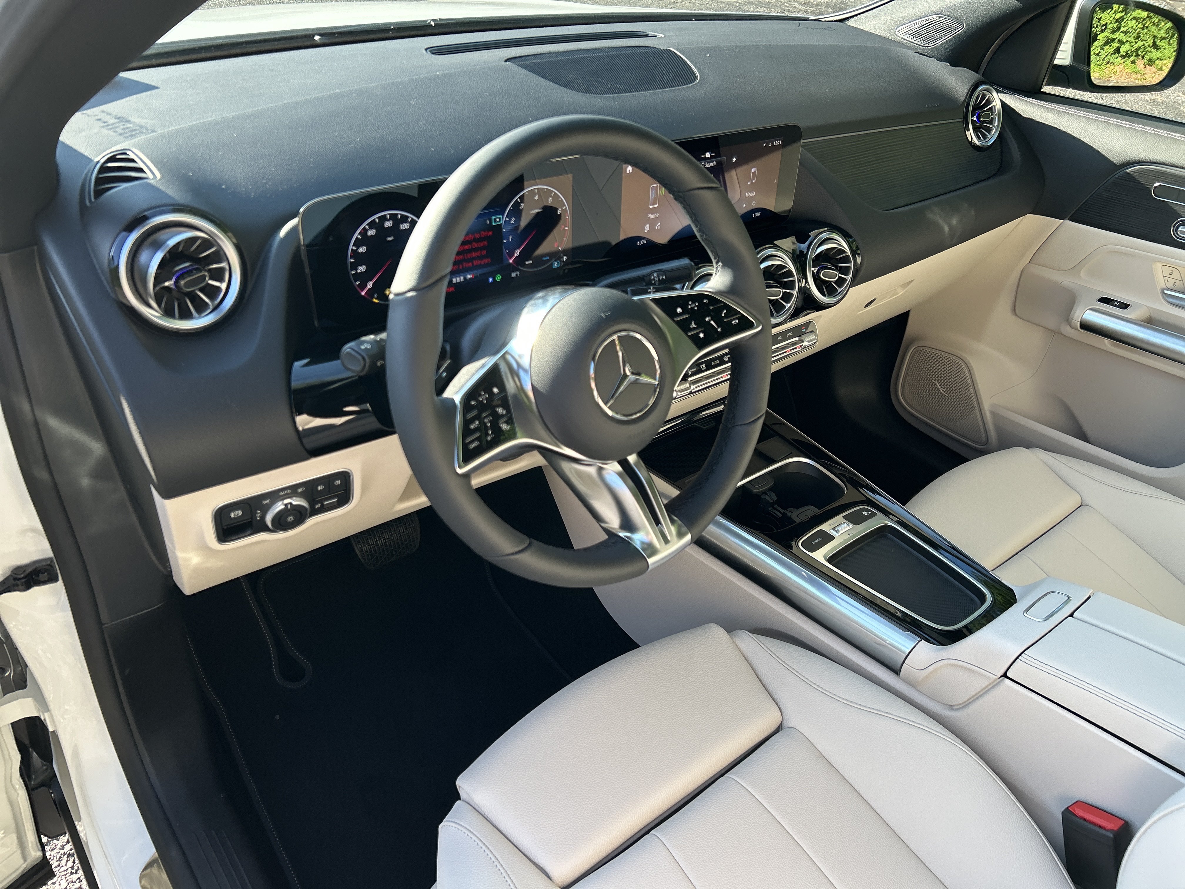 New 2026 Mercedes-Benz GLA 250 image 17