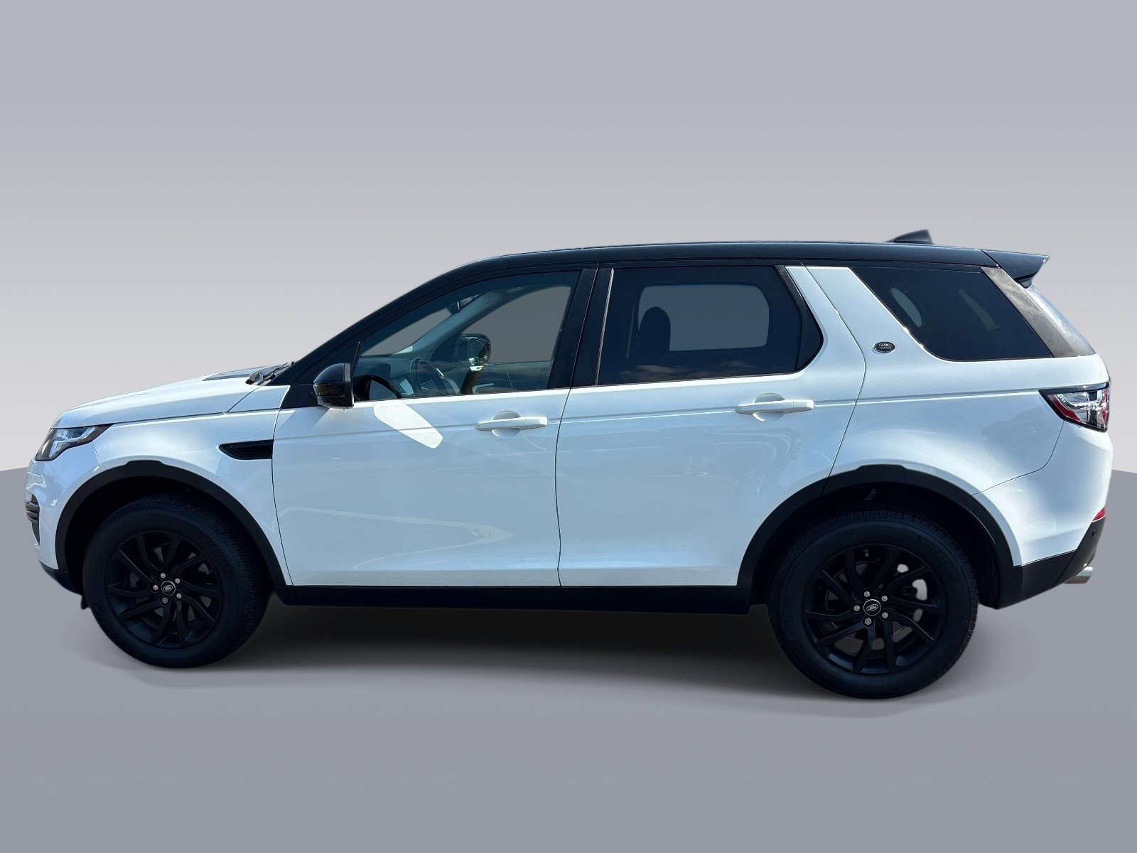 Used 2017 Land Rover Discovery Sport SE AWD/4WD image 6