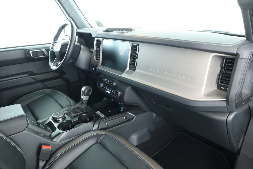 Used 2025 Ford Bronco Outer Banks image 23