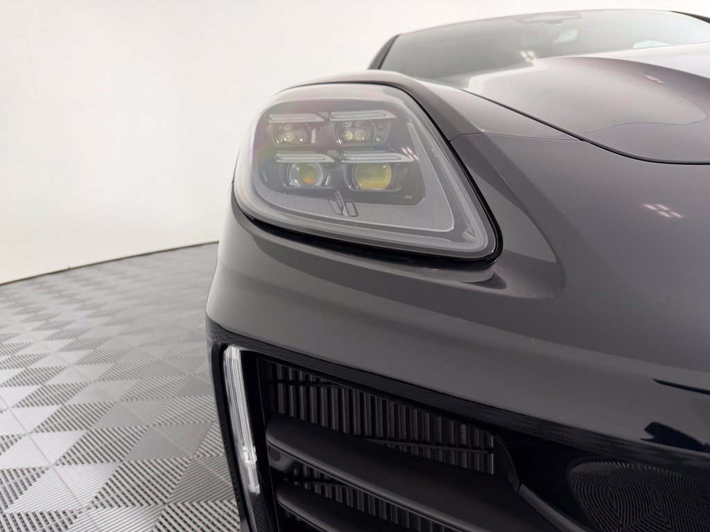 New 2026 Porsche Panamera RWD image 9