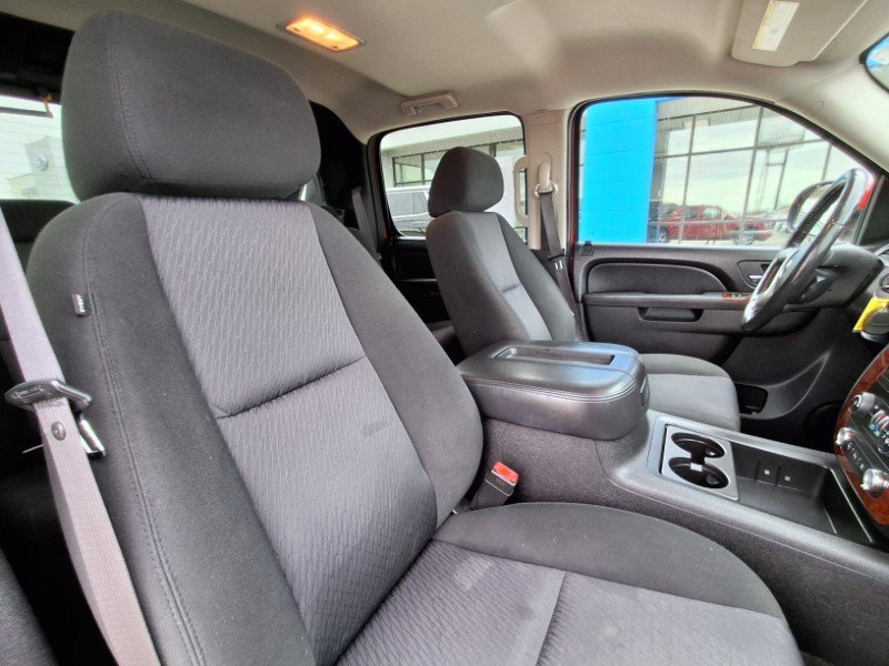 Used 2011 Chevrolet Avalanche LS w/ Convenience Package AWD/4WD image 15