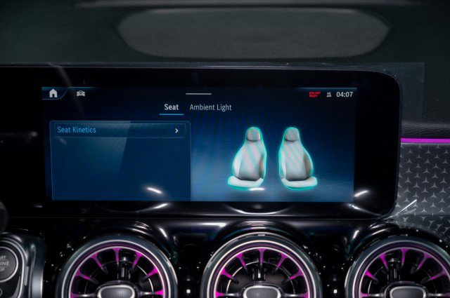 Certified 2026 Mercedes-Benz GLB 250 4MATIC image 16