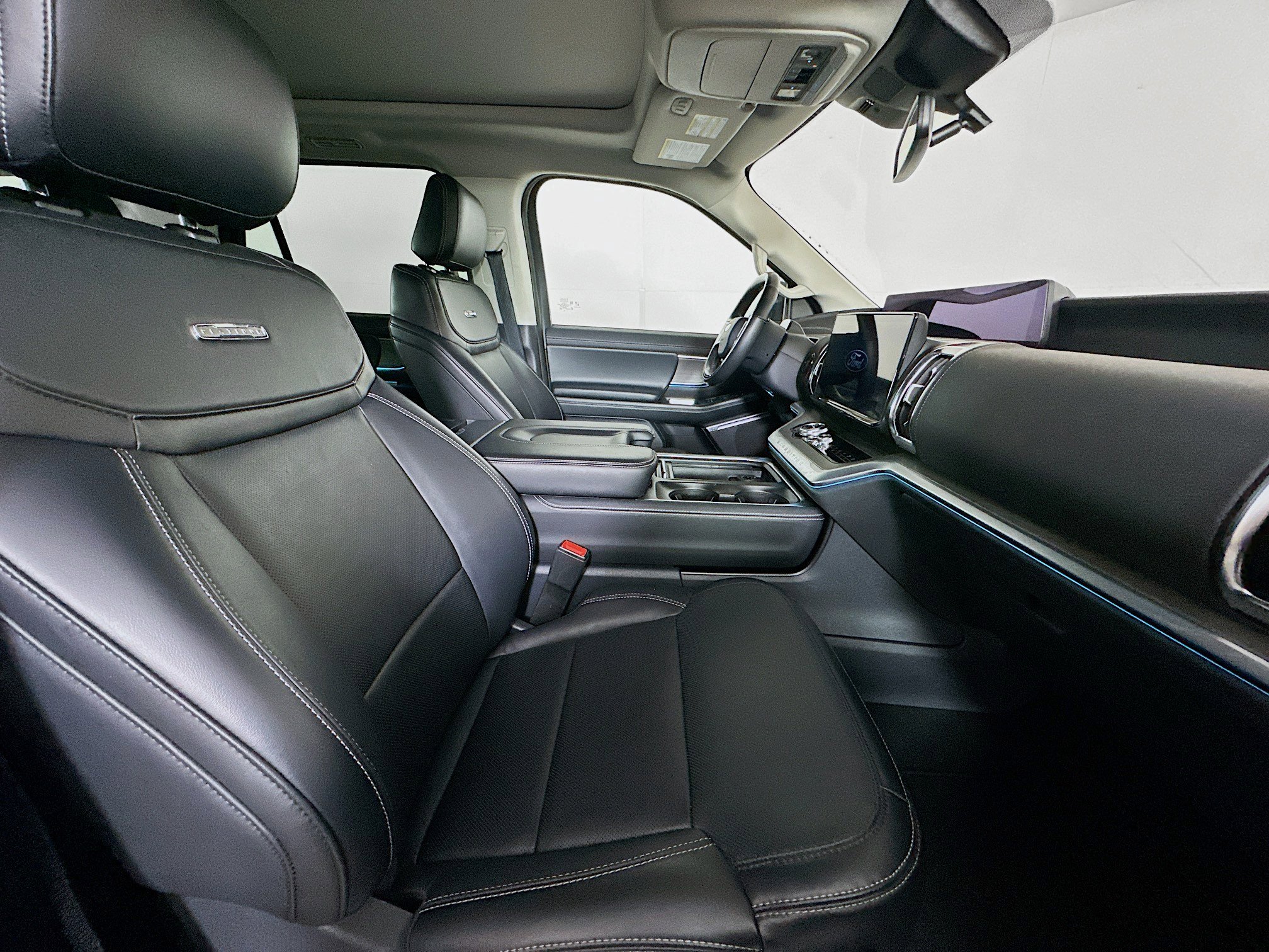 Used 2025 Ford Expedition Platinum image 34