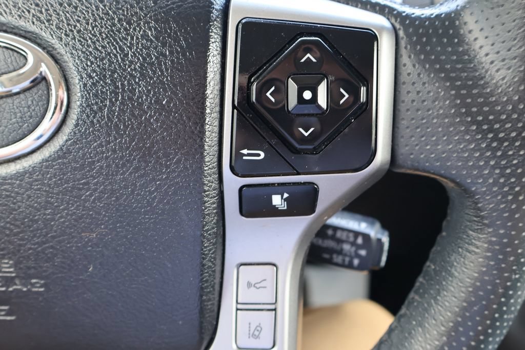 Used 2022 Toyota 4Runner SR5 RWD image 6