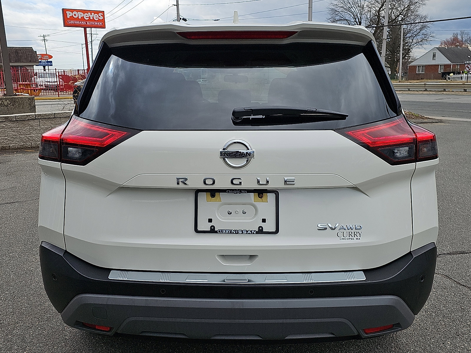 Used 2021 Nissan Rogue SV image 5