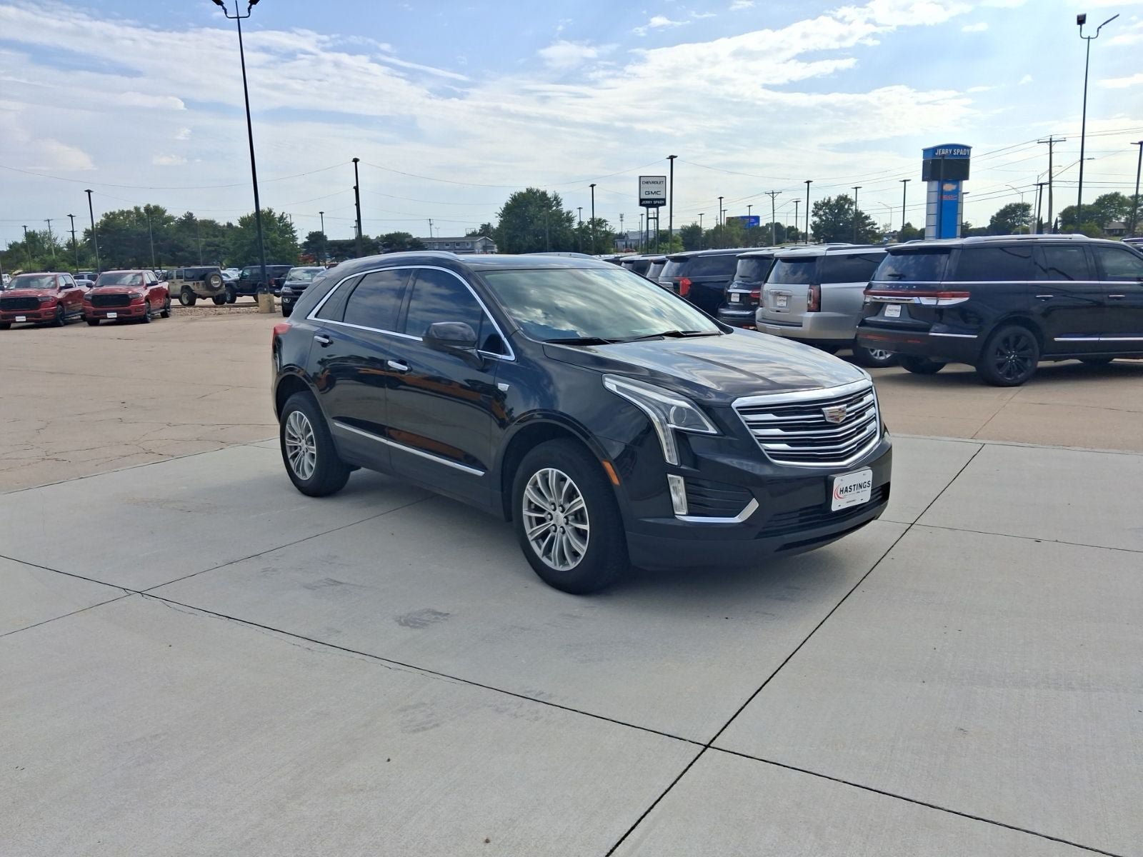 Used 2017 Cadillac XT5 Luxury FWD image 7