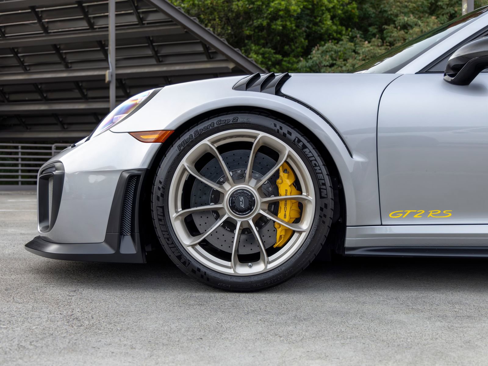 Certified 2018 Porsche 911 GT2 RS RWD image 13