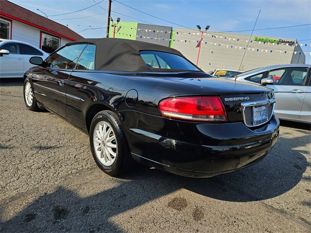 Used 2002 Chrysler Sebring LXi image 4