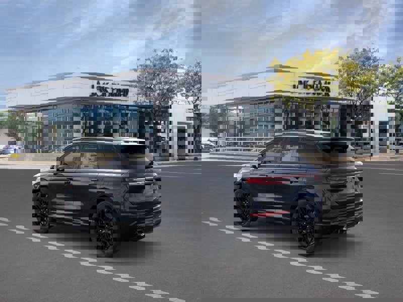 New 2026 Lincoln Corsair Premiere image 4