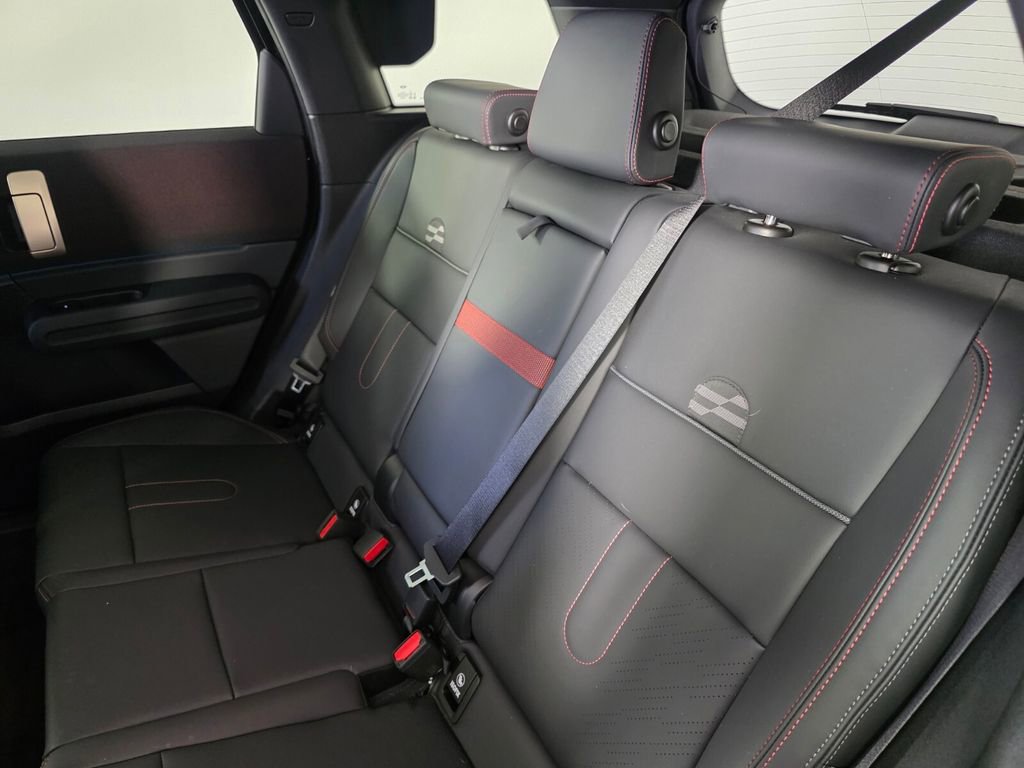 Used 2025 MINI Cooper Countryman John Cooper Works w/ Comfort Package Max image 16