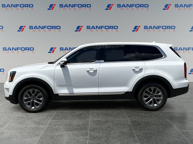 Used 2024 Kia Telluride LX FWD image 2