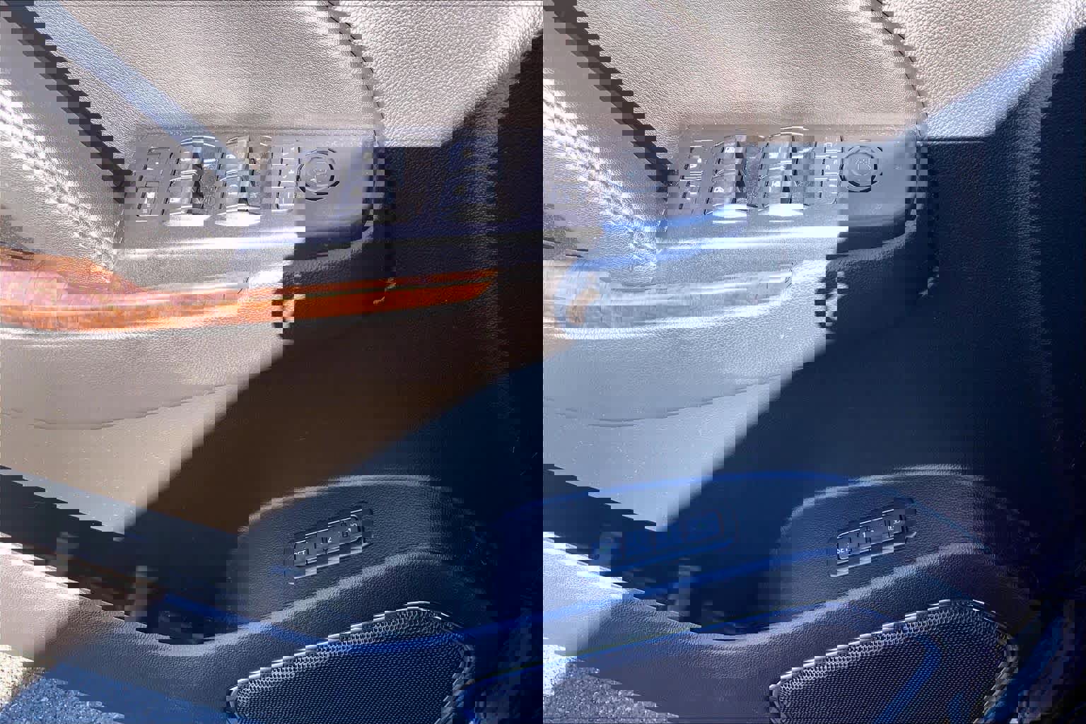 Used 2018 Chevrolet Tahoe LT w/ Luxury Package image 34