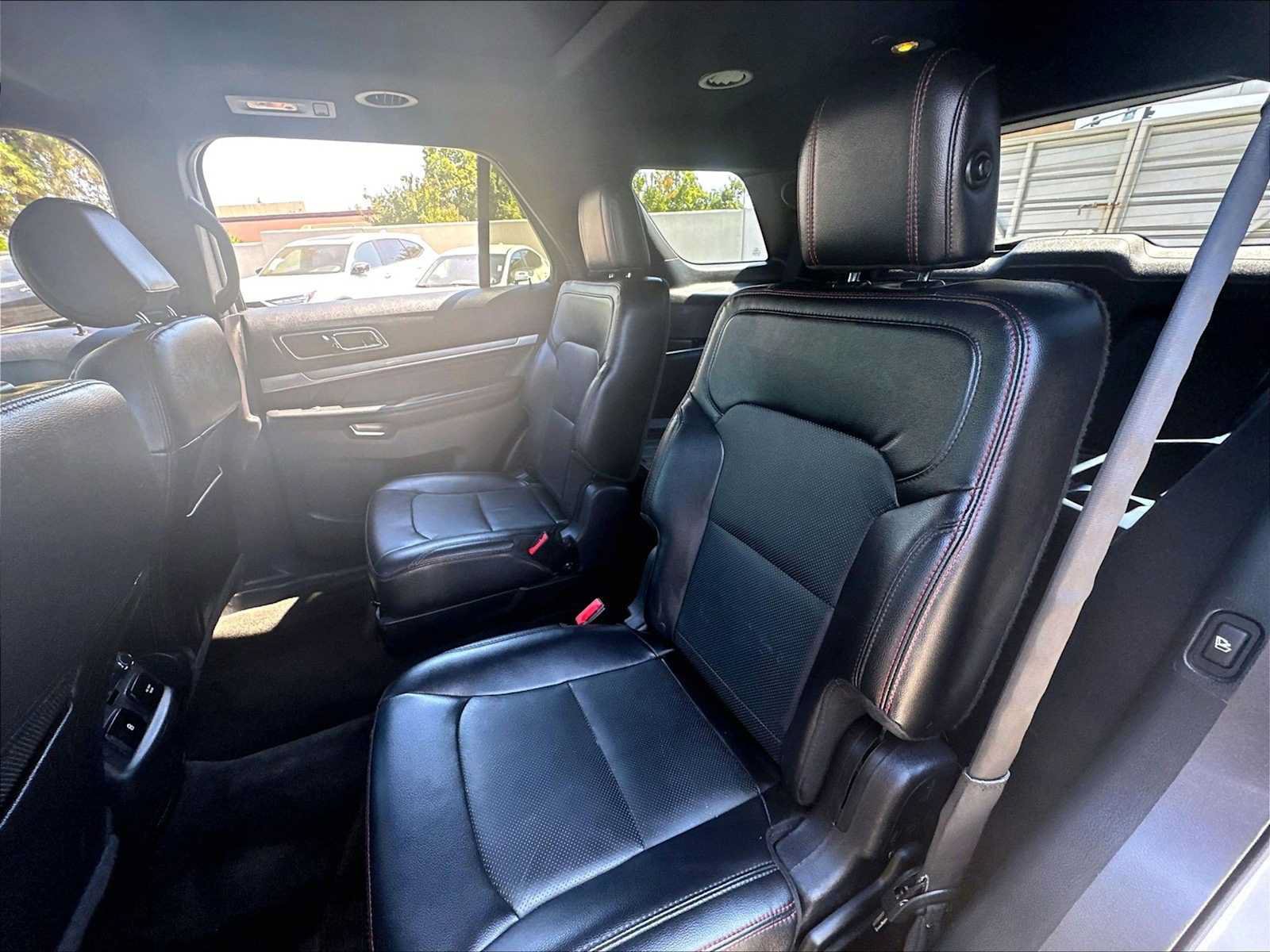 Used 2016 Ford Explorer Sport w/ Equipment Group 401A AWD/4WD image 28
