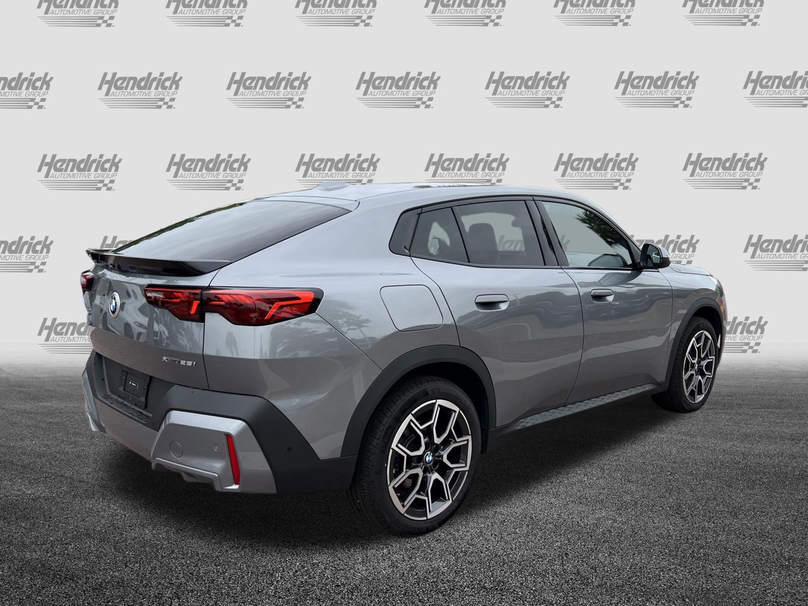 Certified 2025 BMW X2 xDrive28i AWD/4WD image 10