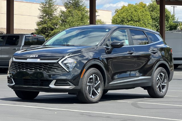 Used 2023 Kia Sportage LX AWD/4WD image 10