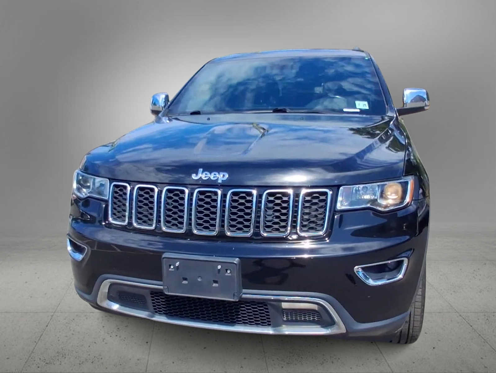 Used 2020 Jeep Grand Cherokee Limited AWD/4WD image 3