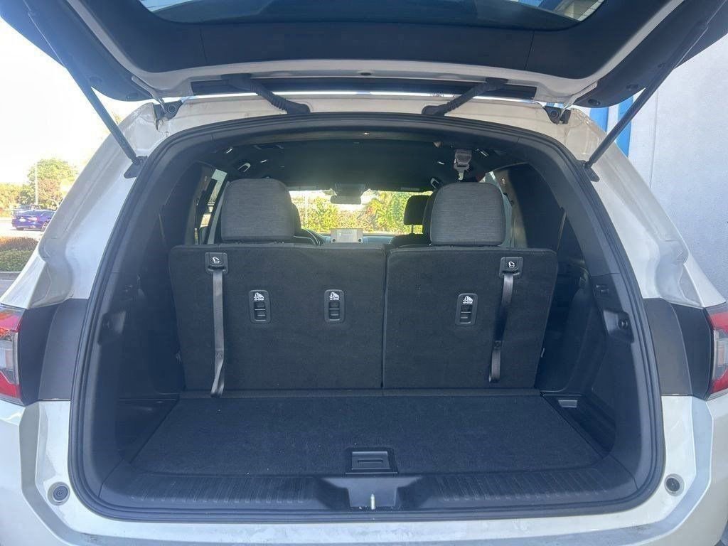 Certified 2025 Honda Pilot Sport image 8