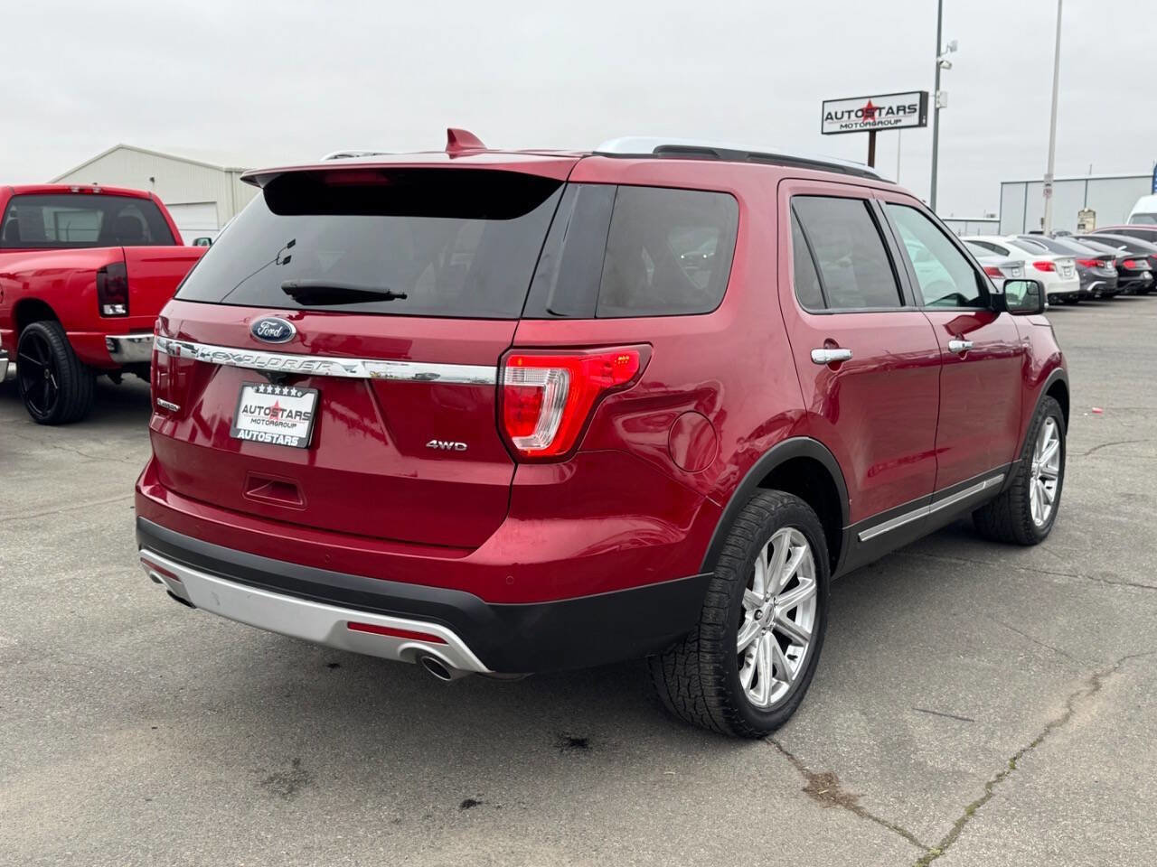 Used 2016 Ford Explorer Limited image 5