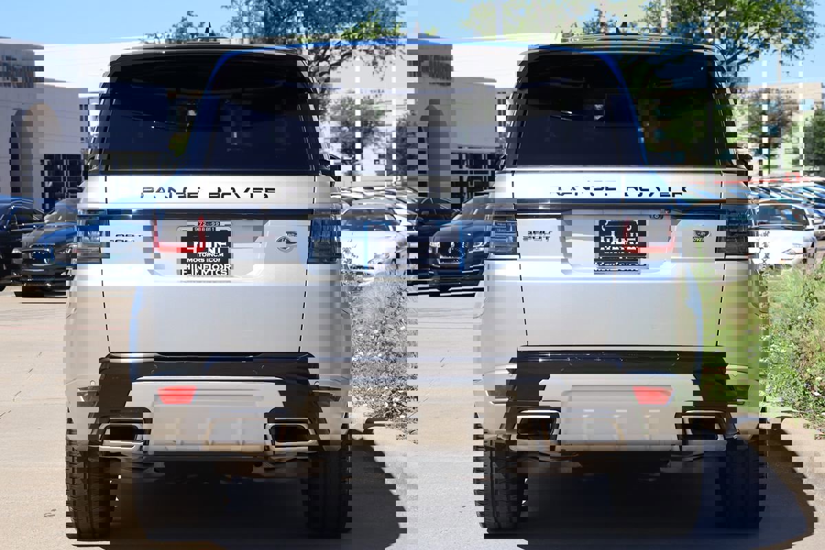 Used 2018 Land Rover Range Rover Sport HSE Dynamic image 10