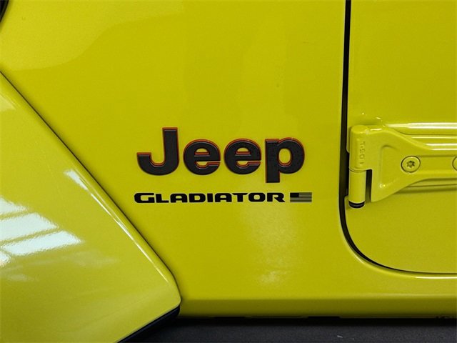 Used 2023 Jeep Gladiator Mojave w/ Cold Weather Group image 34