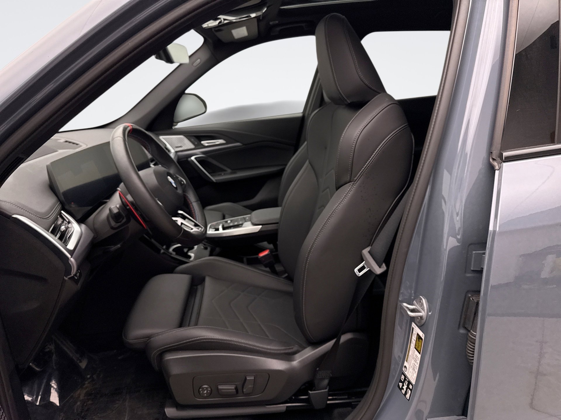 Used 2025 BMW X1 M35i image 11