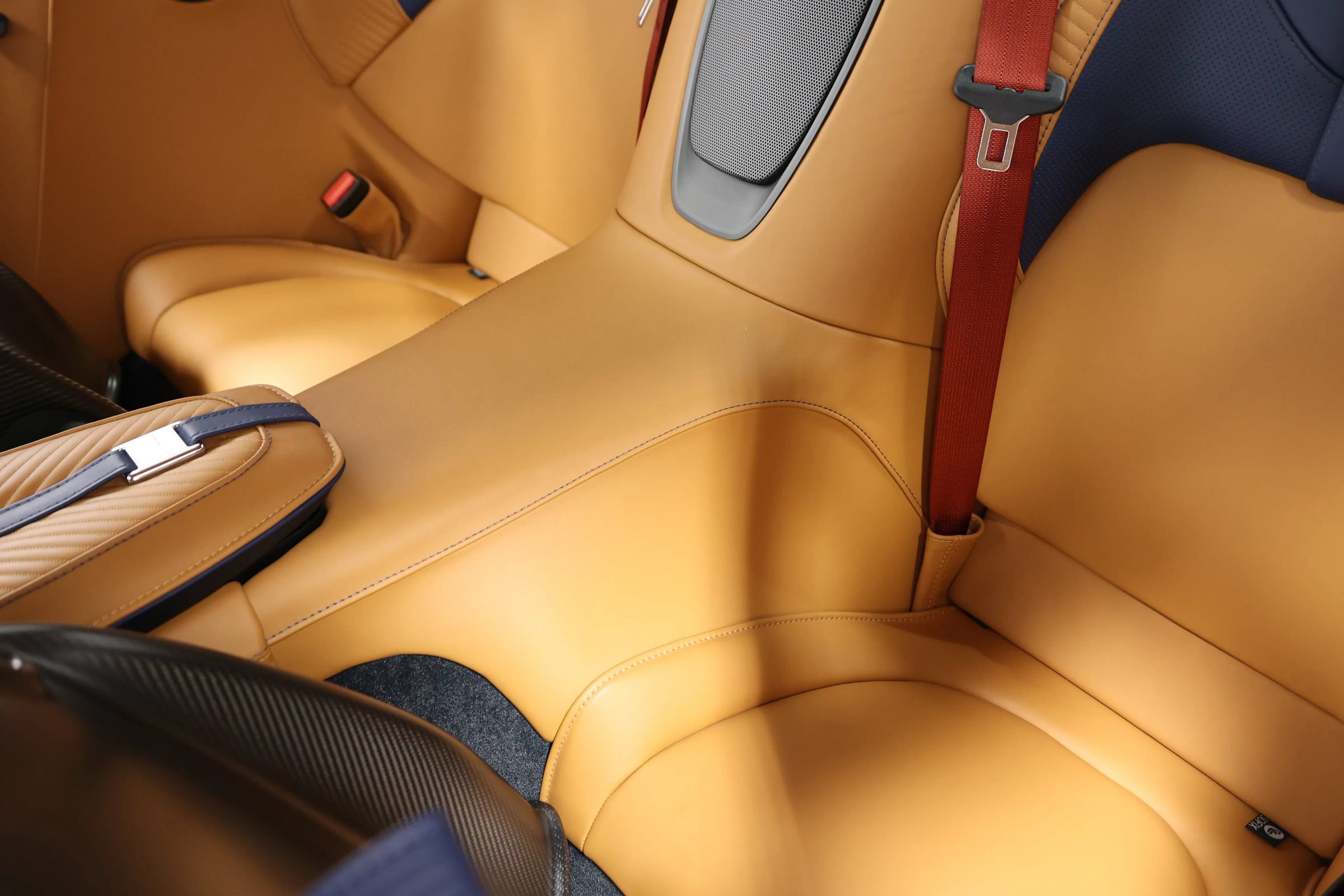 Used 2023 Aston Martin DBS Coupe RWD image 67