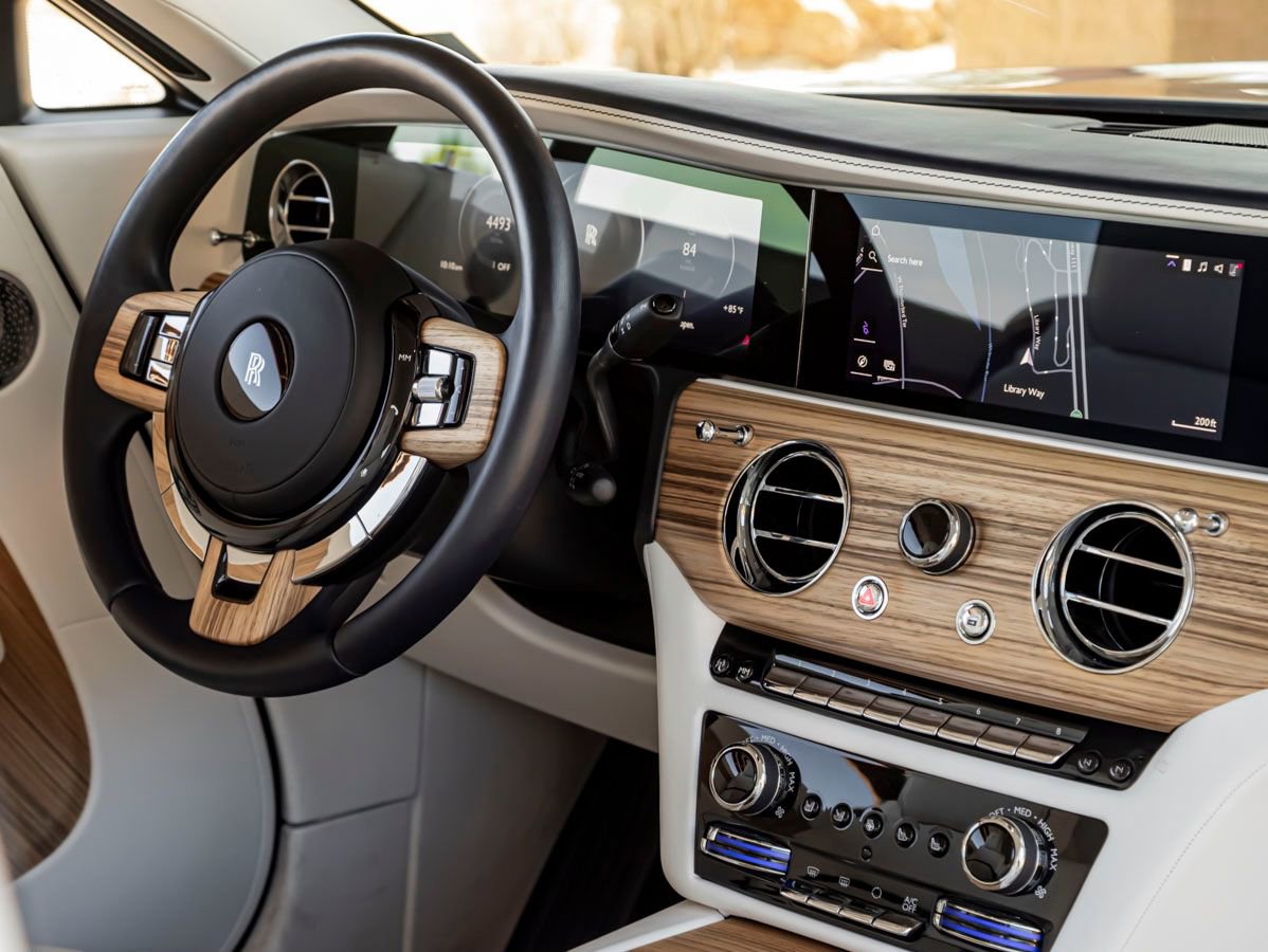 Certified 2025 Rolls-Royce Spectre image 15