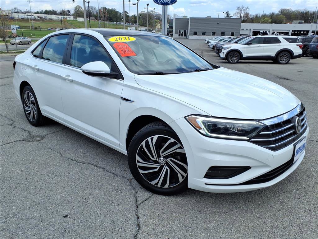 Used 2021 Volkswagen Jetta SEL Premium FWD image 3