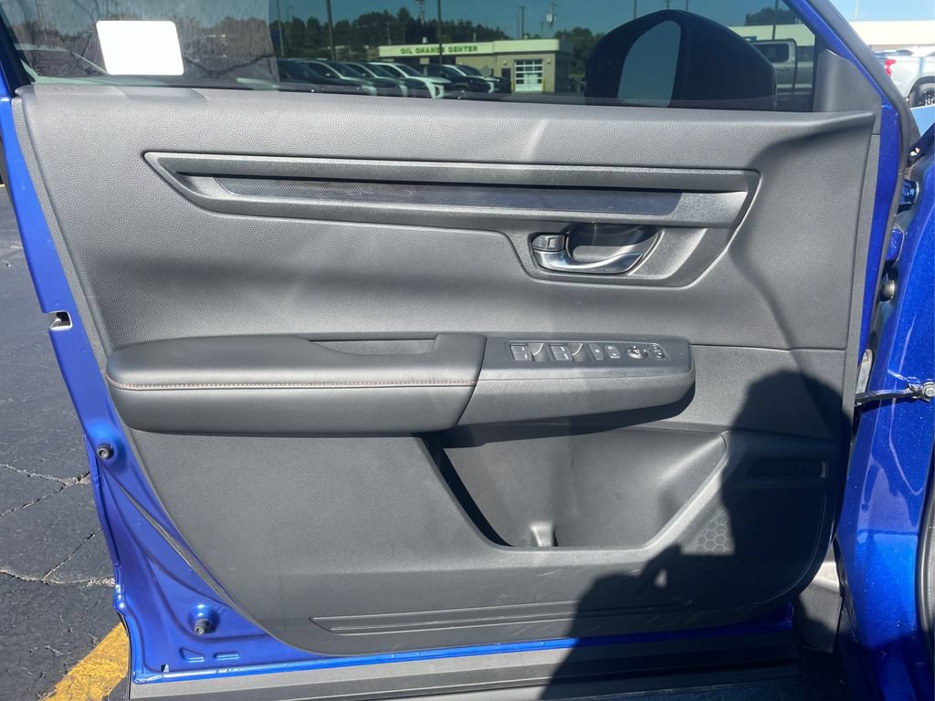 Certified 2025 Honda CR-V Sport image 17