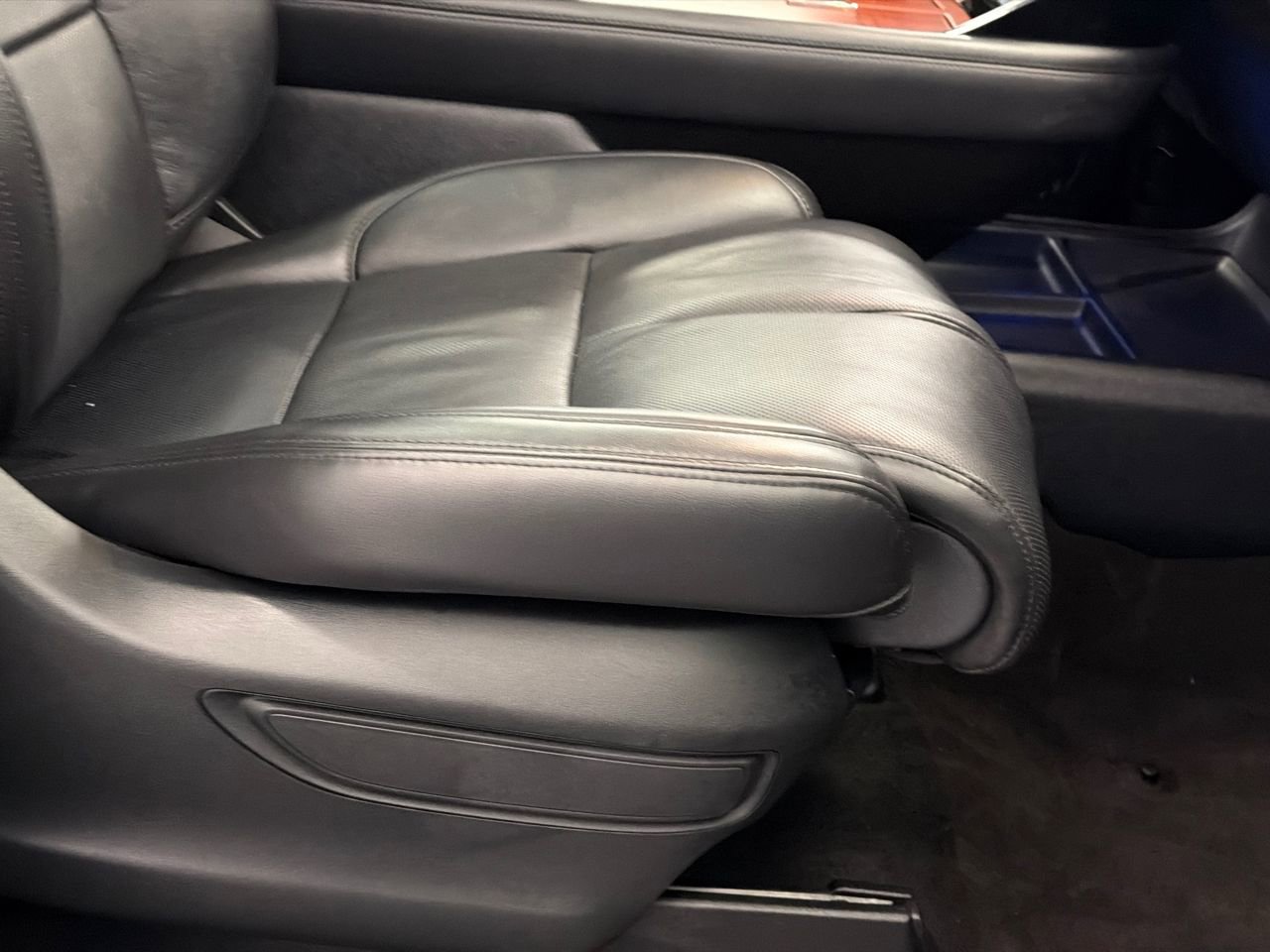 Used 2024 Lincoln Navigator Reserve w/ Monochromatic Package image 14
