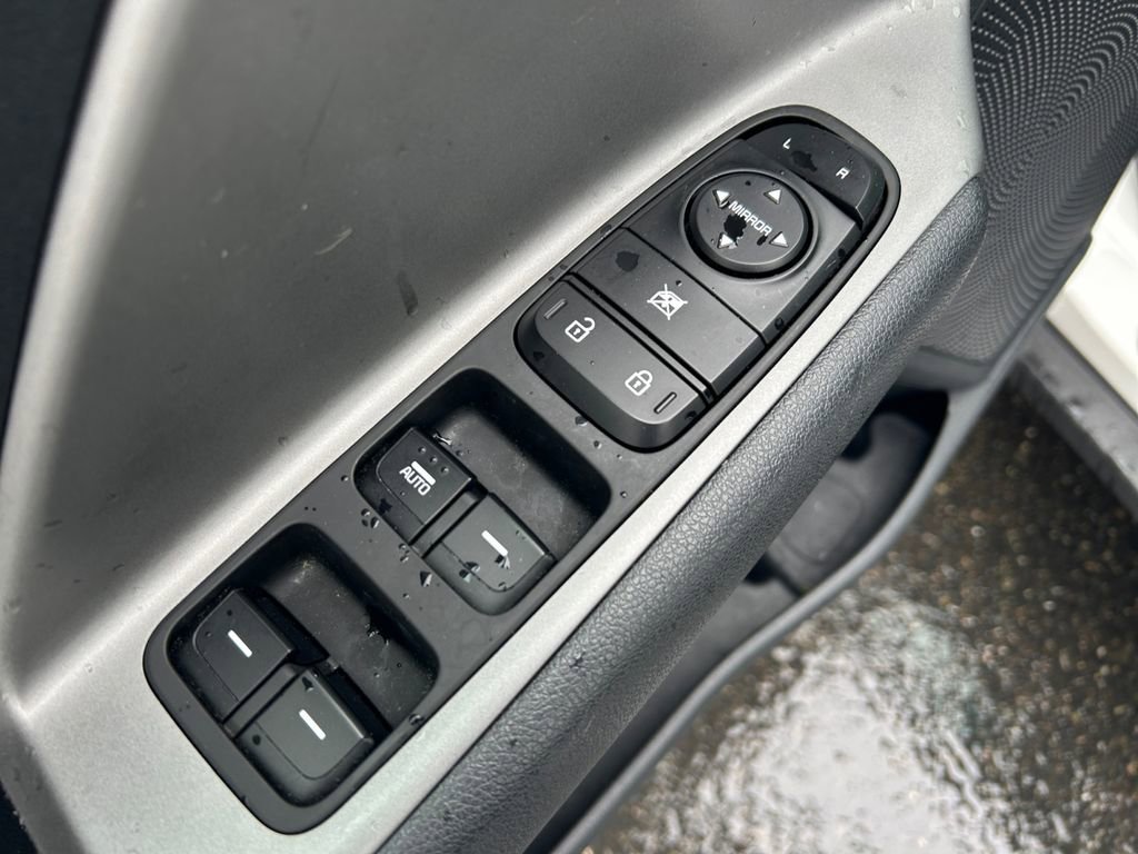 Used 2021 Kia Niro LX image 21